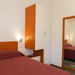 Casa vacanze Marinella - On The - Private Free Parking