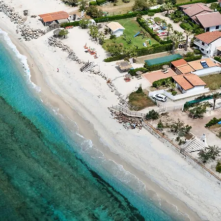 Marinella - On The - Private Free Parking קאפו ואטיצ'אנו