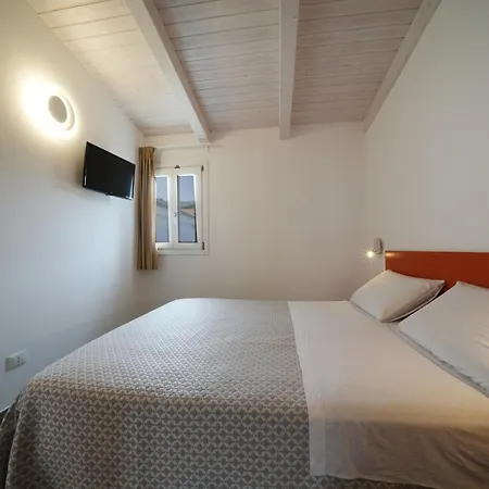 Marinella - On The - Private Free Parking Капо-Ватикано