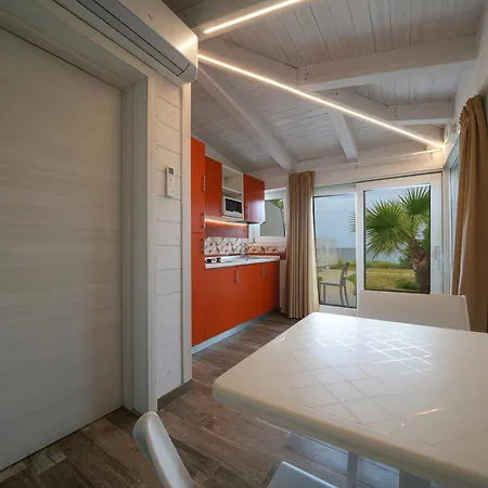 度假居 Marinella Paradiso Sul Mare