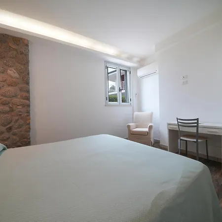 Holiday home Marinella - On The - Private Free Parking *