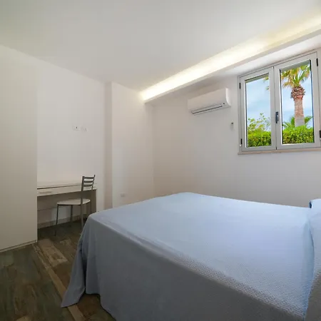 Marinella - On The - Private Free Parking *