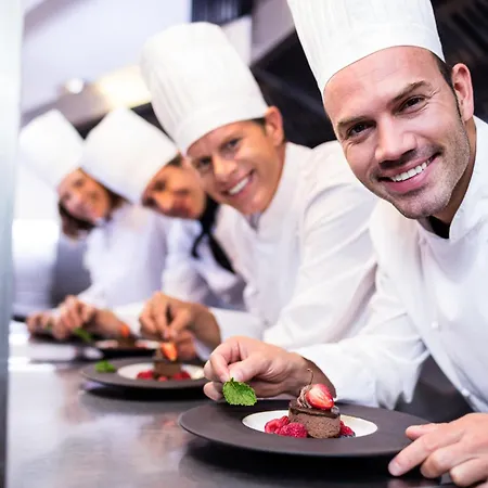 Marinella - On The - Private Free Parking Holiday home *